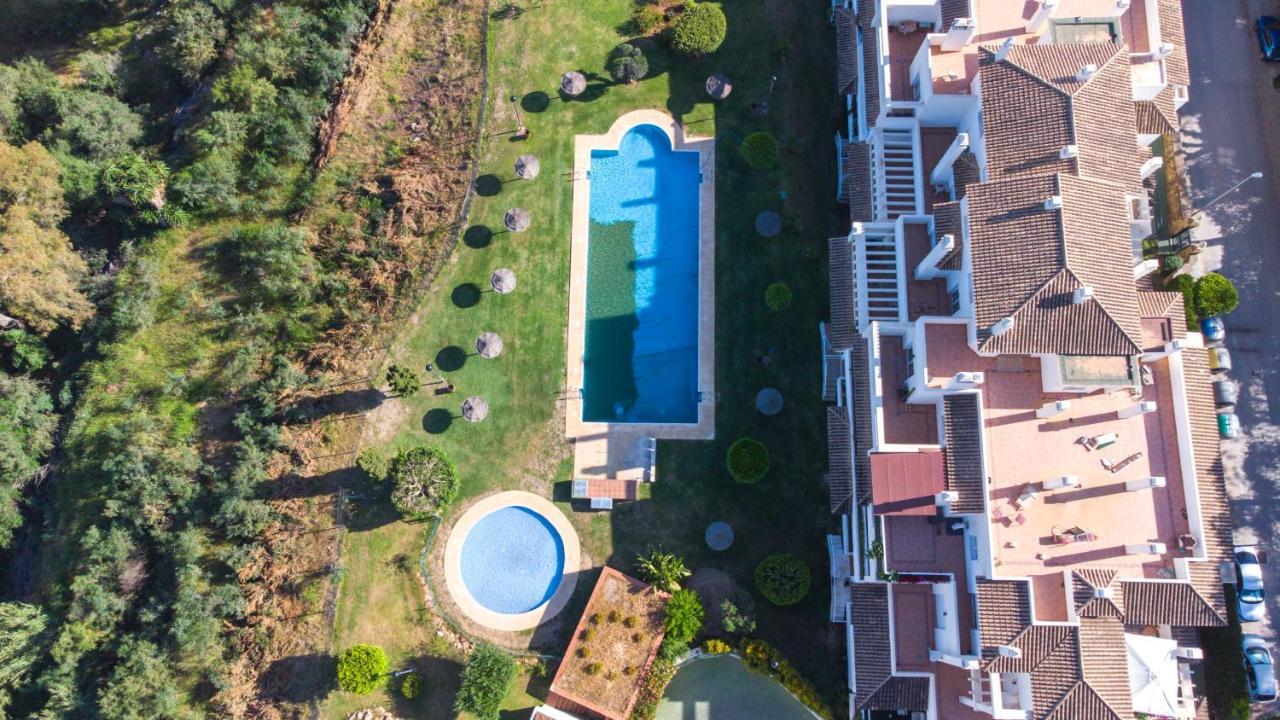 Moderno Apartamento Con Preciosas Vistas Al Mar En Urbanizacion Con Piscina - Rio Real 11 2G 马尔韦利亚 外观 照片