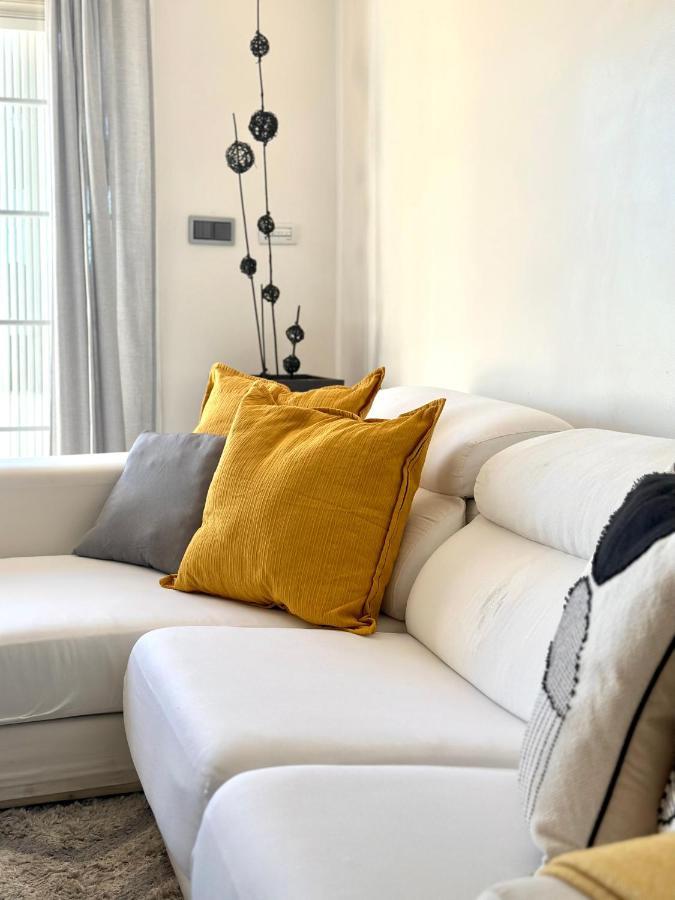 Moderno Apartamento Con Preciosas Vistas Al Mar En Urbanizacion Con Piscina - Rio Real 11 2G 马尔韦利亚 外观 照片